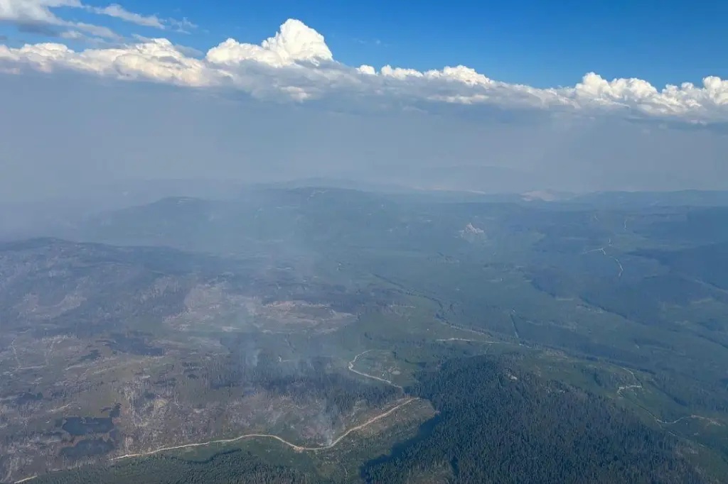 UPDATE: Some evacuation orders rescinded near Bald Range wildfire