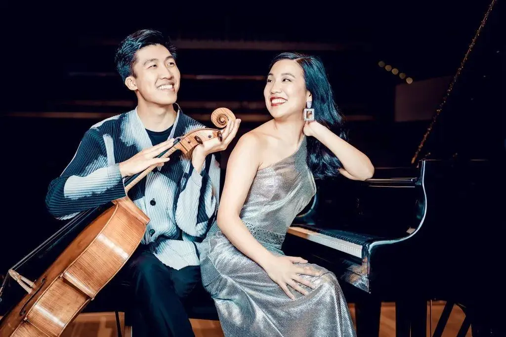 Siblings enchant with music on Vernon stage