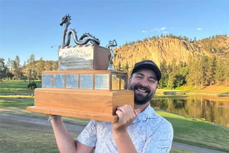 Vancouver’s Belle rings up golf win over Vernon rivals