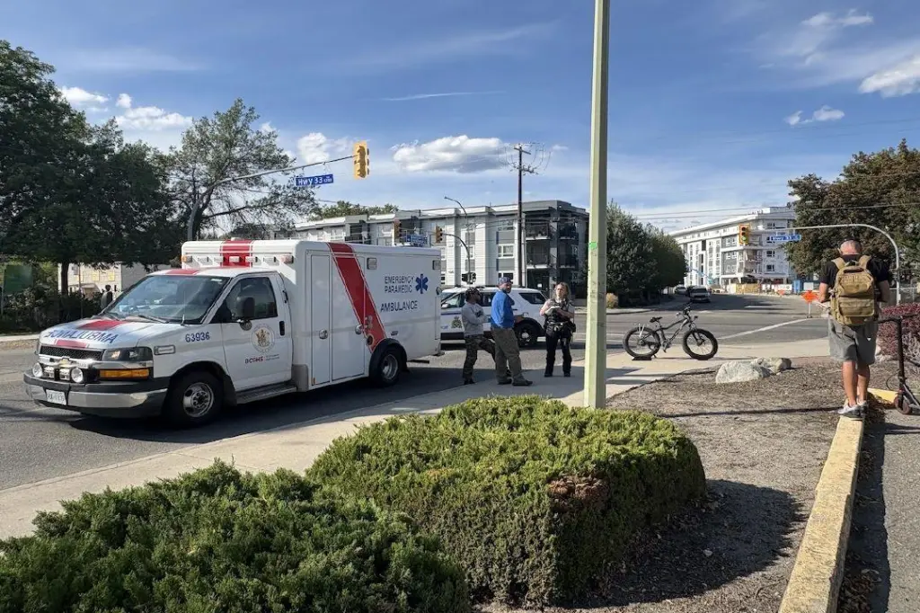 Cyclist walks away after stuck by vehicle on Kelowna’s Highway 33