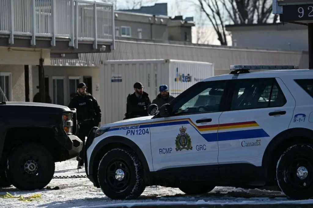 Time served for South Okanagan prolific offender’s standoff firearm charge